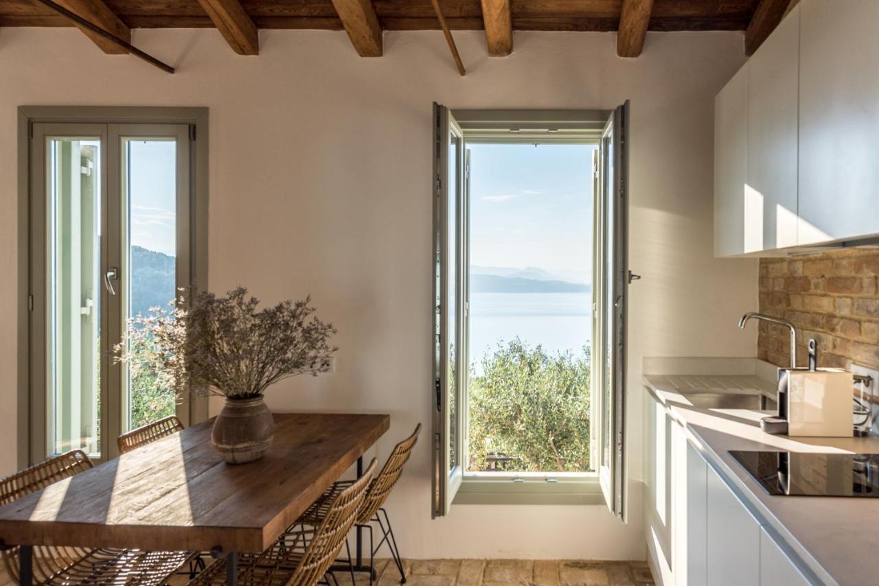 Вилла Rizes Sea View Ниссаки Экстерьер фото