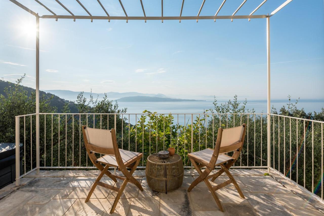 Вилла Rizes Sea View Ниссаки Экстерьер фото
