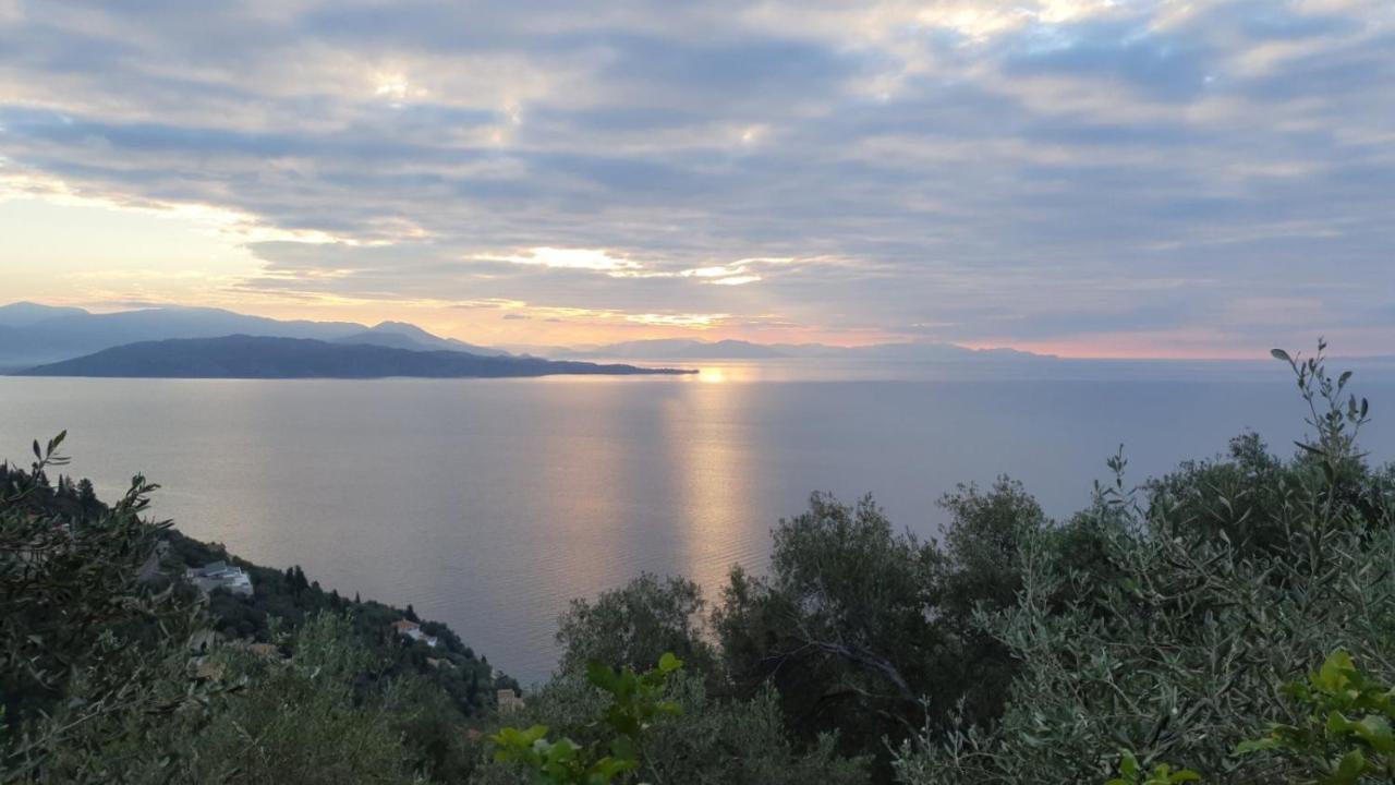 Вилла Rizes Sea View Ниссаки Экстерьер фото